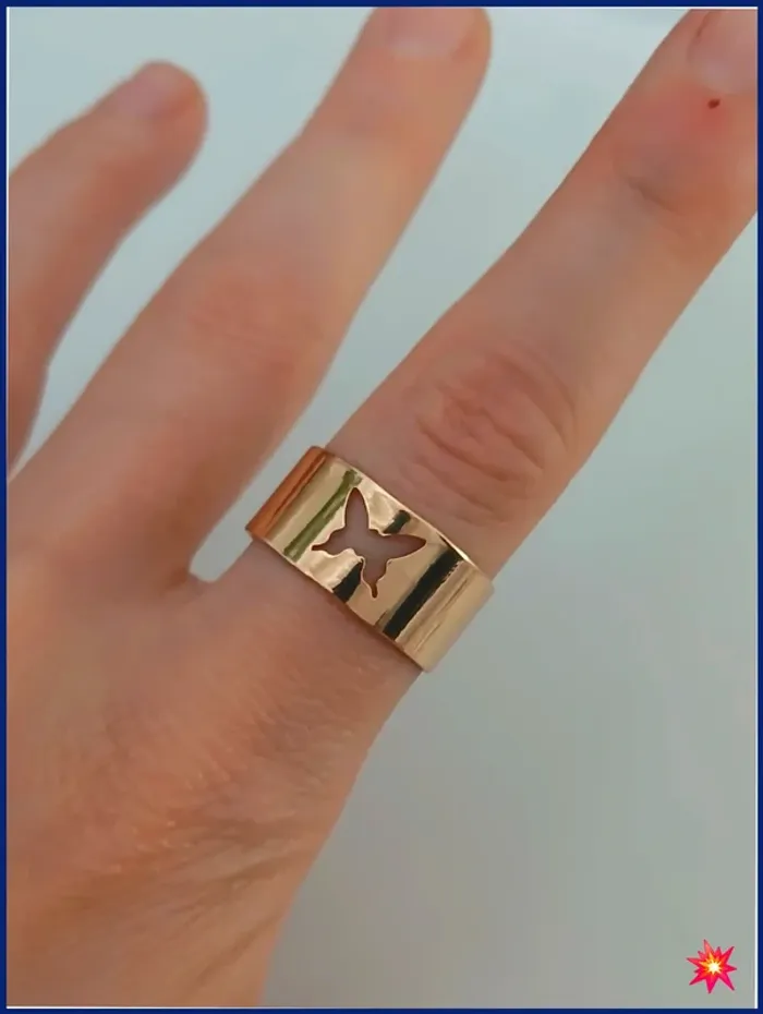 Bague dorée en acier inoxydable - photo numéro 2