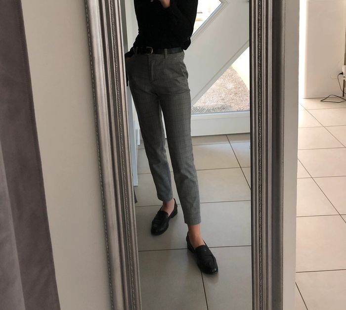 Pantalon habillé à carreaux gris H&M Taille 34 - photo numéro 2