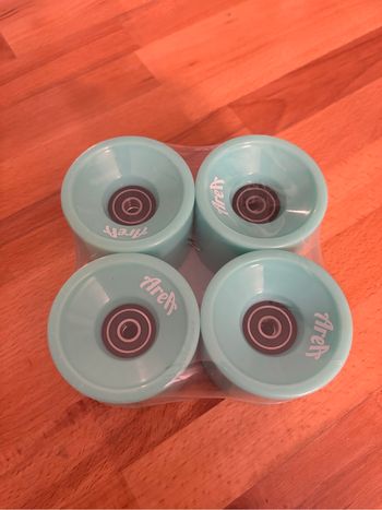 Roues longboard area neuves sous blister
