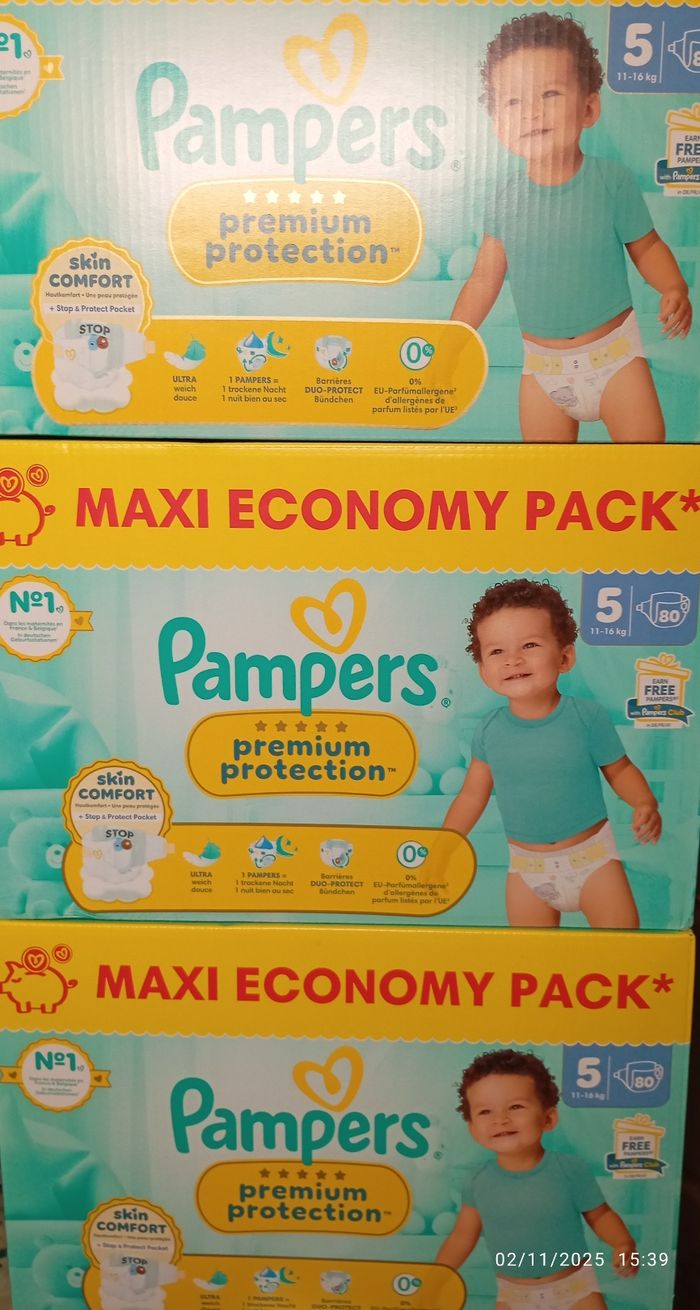 Lot Pampers premium taille 5