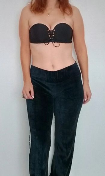 Jogging en velours noir a bandes blanches taille 36/38