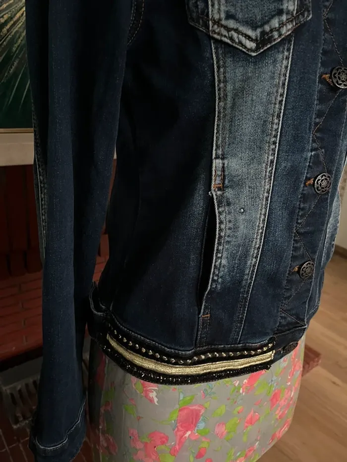Veste Desigual taille 38 - photo numéro 3