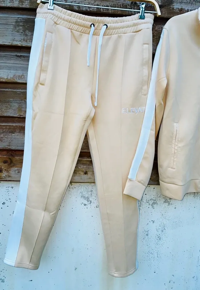 Ensemble jogging Elevate taille M ( bien lire l’annonce) - photo numéro 4