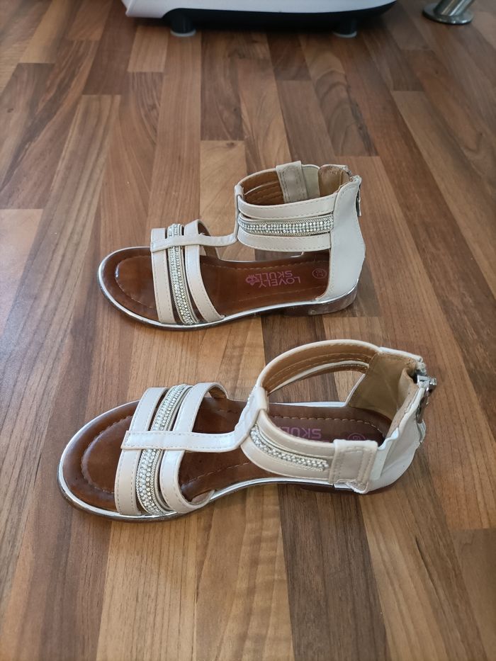 Sandales crème et argenté 29 - photo numéro 6