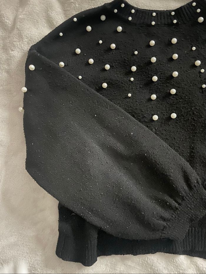 Pull noir à bille blanche - photo numéro 2