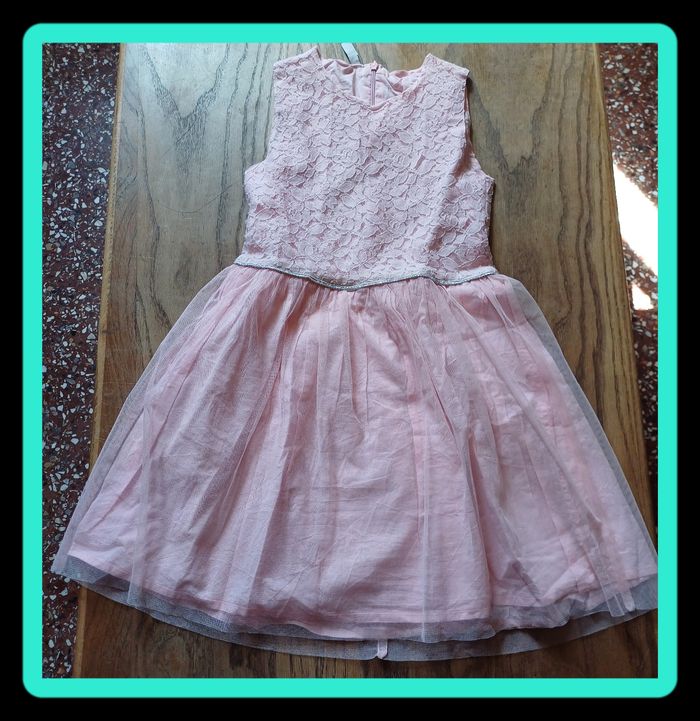 Vêtements femme et enfant - photo numéro 3