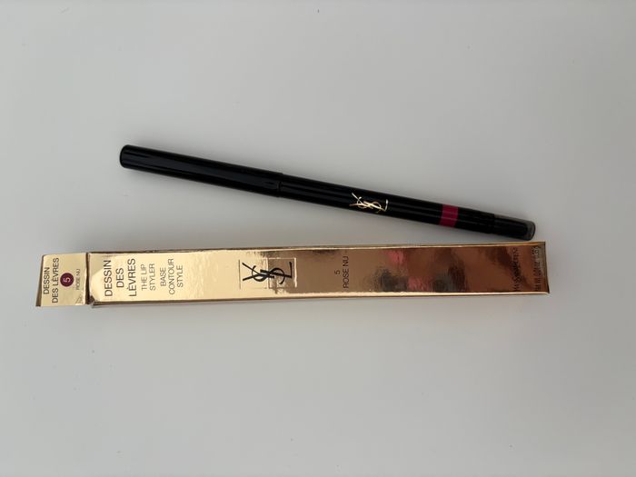 Crayon à lèvres YSL