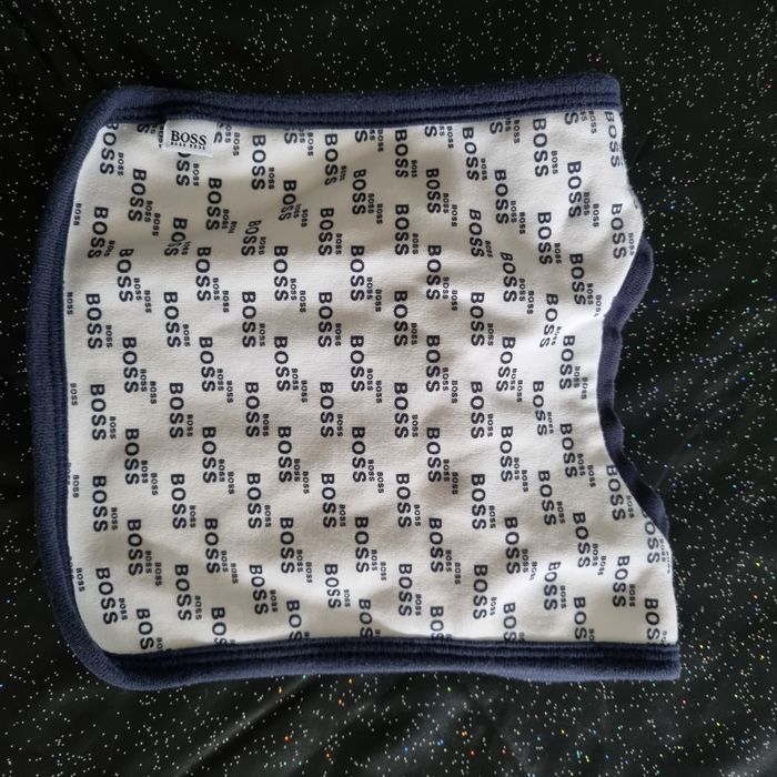 bavoir Hugo Boss - photo numéro 3