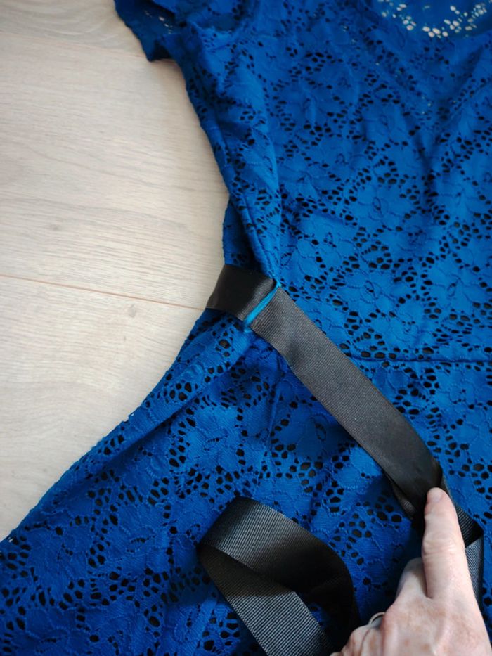 Robe courte. Taille 38. - photo numéro 5