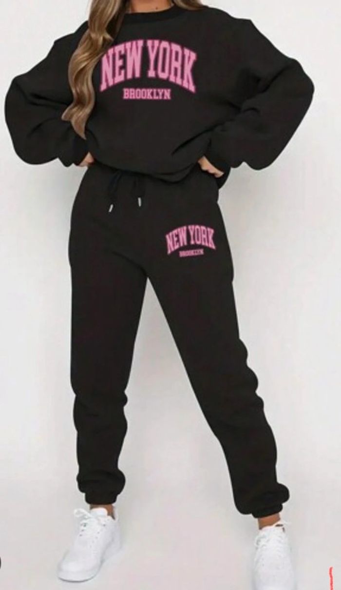 Jogging noir et rose New York Shein neuf T S - photo numéro 2