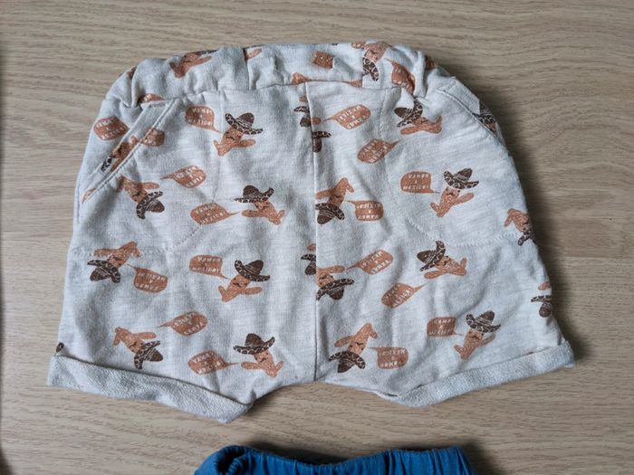 Lot 4 bas garçon 6 mois - photo numéro 4