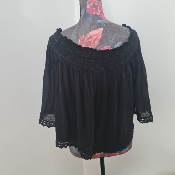 Belle blouse noire - photo numéro 2