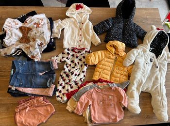 Lot de vêtements fille taille 3 mois
