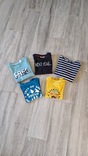 Lot de 5 tee shirt manches longues, taille 5 ans