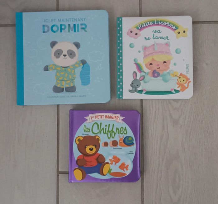 Lot de livres neuf