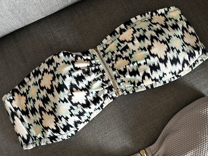 2 hauts de maillot de bain taille S - photo numéro 5