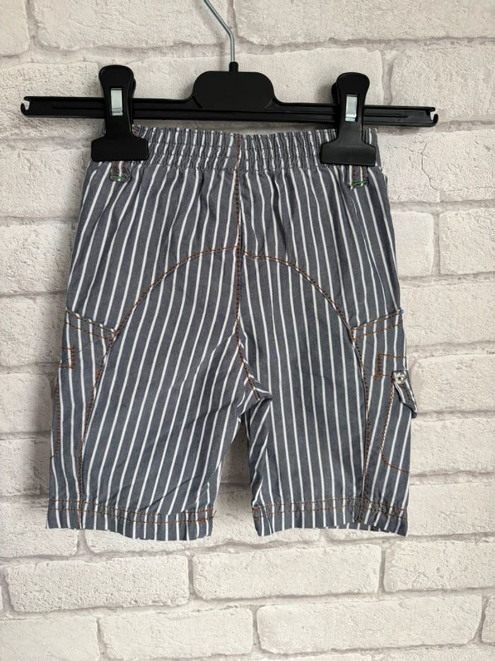 Short Kenzo taille 18 mois - photo numéro 2