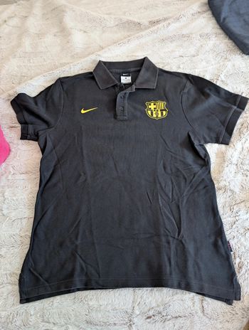 Polo Nike FCB . Taille L