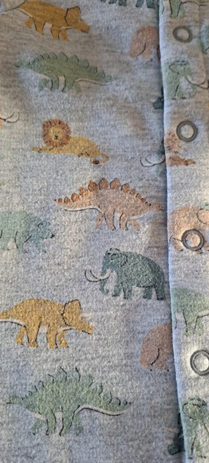 Combinaison Bouchara 1mois - photo numéro 2