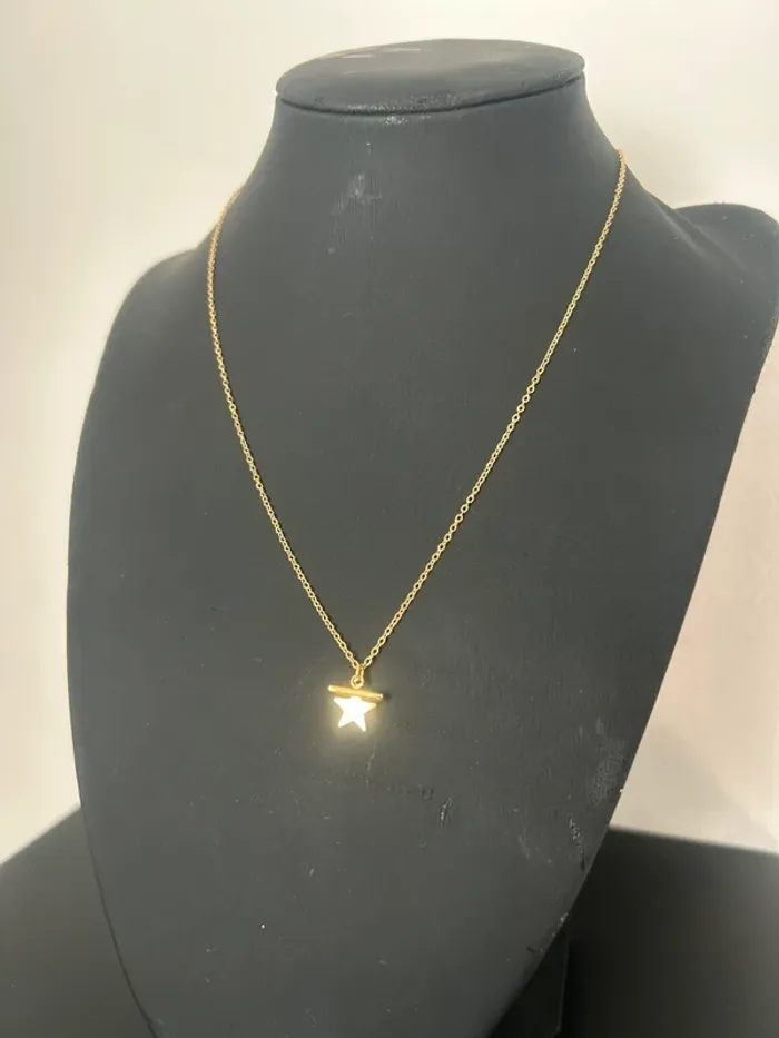 Collier étoile acier inoxydable