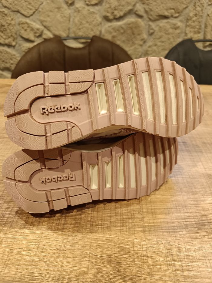 Chaussures Reebok leather legacy classic taille 37,5 - photo numéro 6