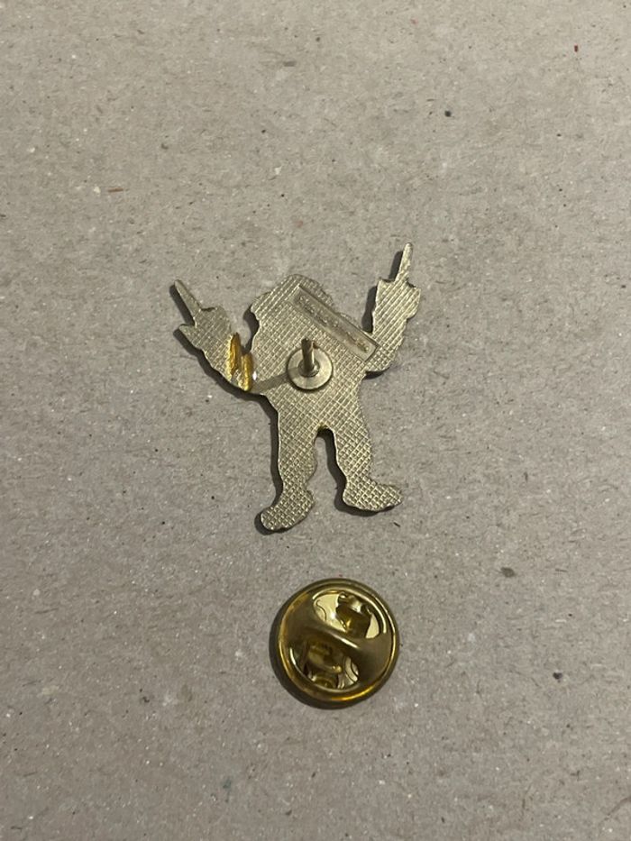 Pin's Tortue Ninja Raphaelo - photo numéro 2