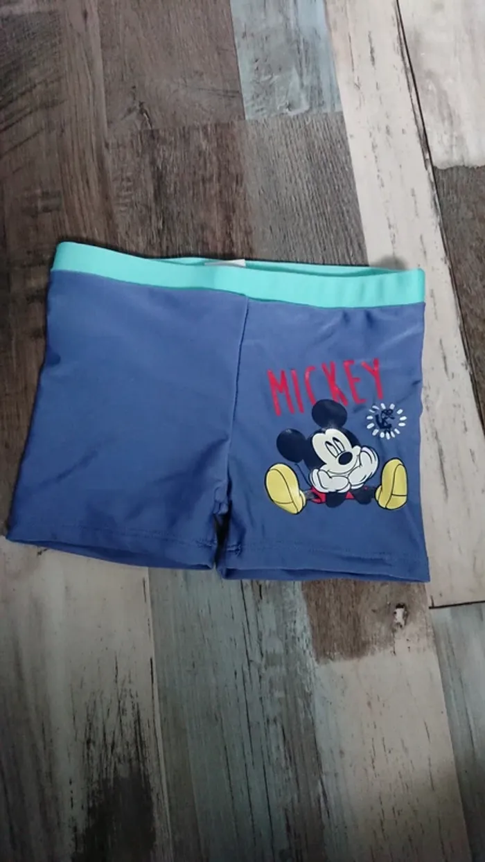 Maillot de bain Mickey neuf