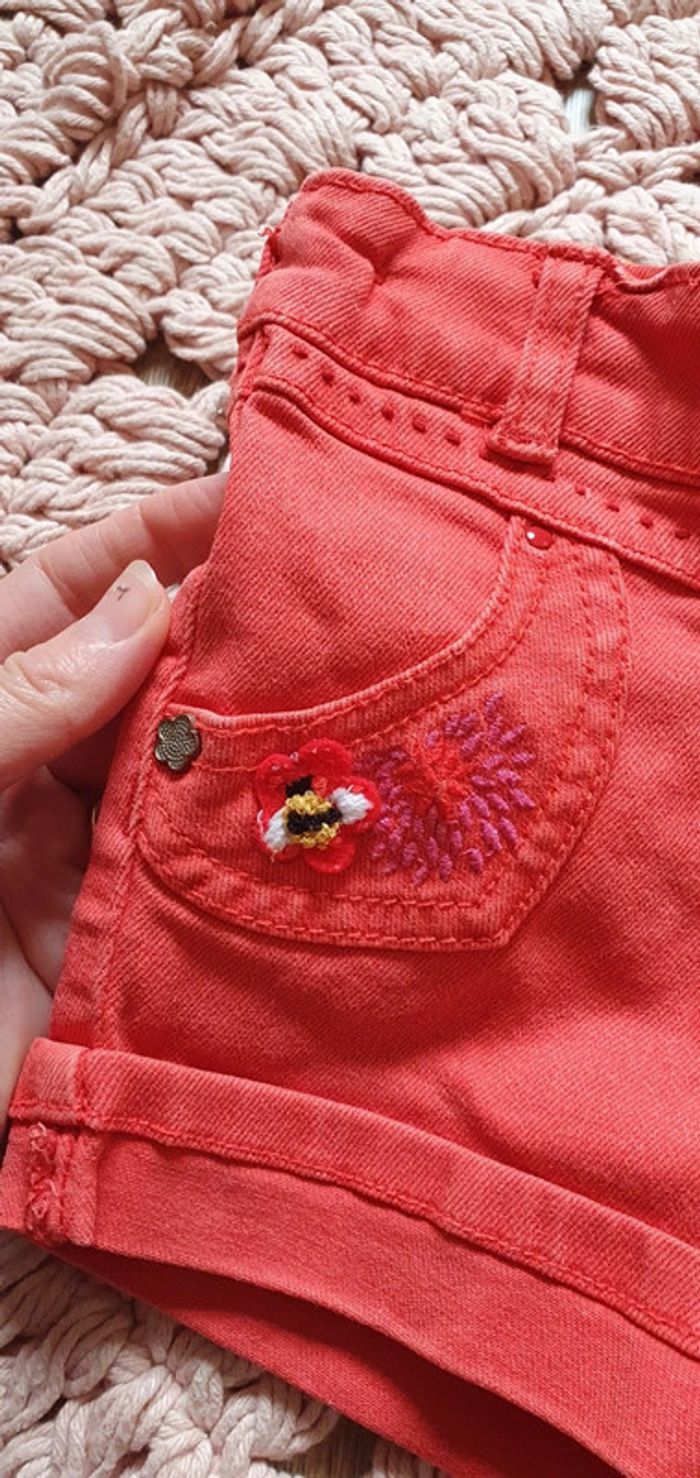 Short Catimini taille 3 ans - photo numéro 2