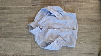 Chemise manches longues. Taille 36 ans.