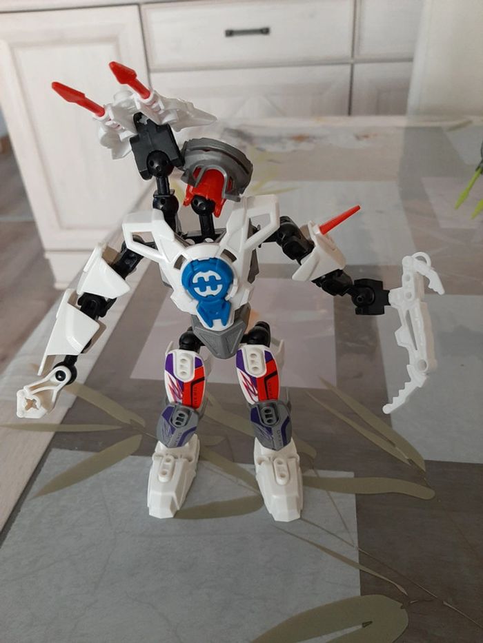 Lot de 4 robots Space Terra + 1 robot gratuit