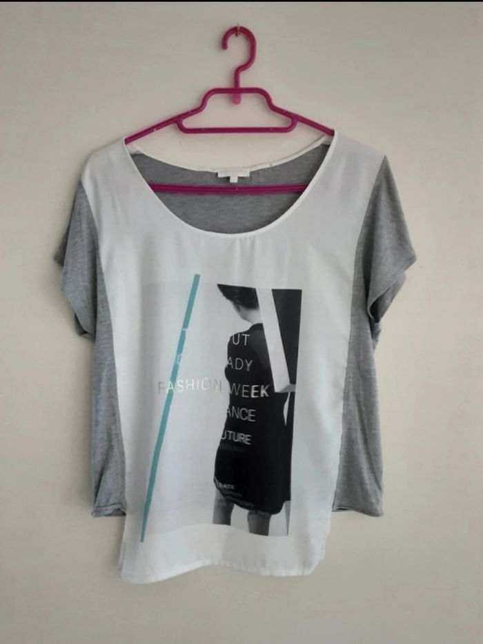 Tee shirt gris et blanc Grain de malice T 36 - photo numéro 1
