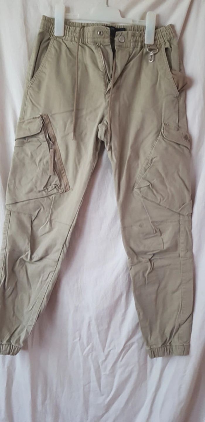 Pantalon cargo