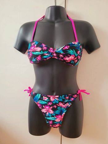 Maillot de bain 2 pièces Freegun taille XS 34 motifs fleurs roses noir bleu réglable renforts