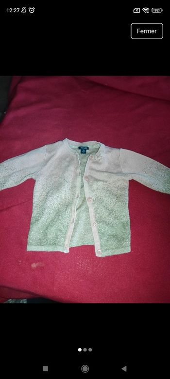 Très beau gilet fille e12