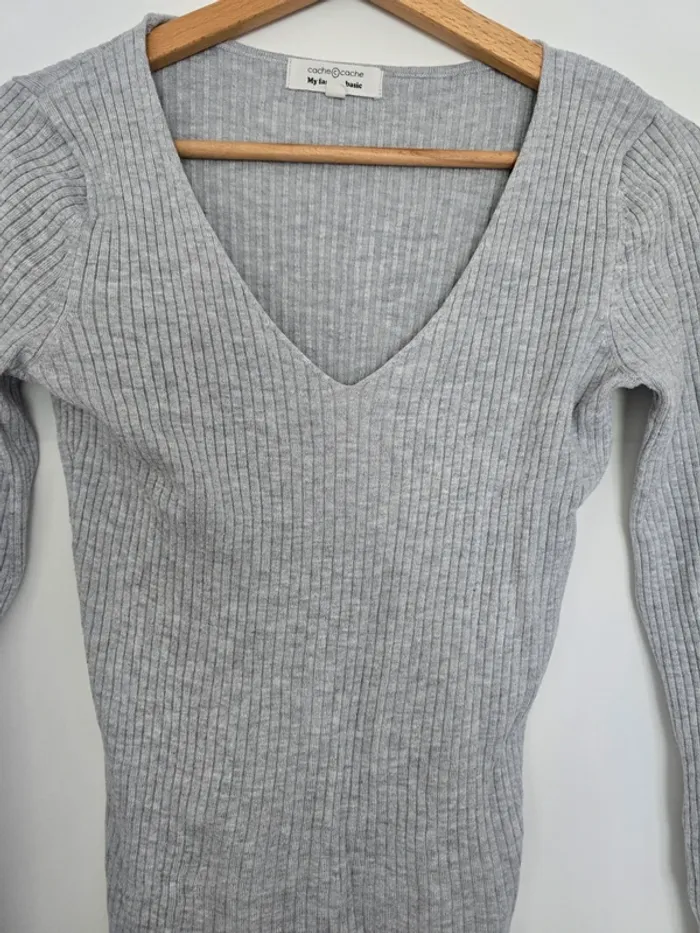 Pull col V gris - photo numéro 2