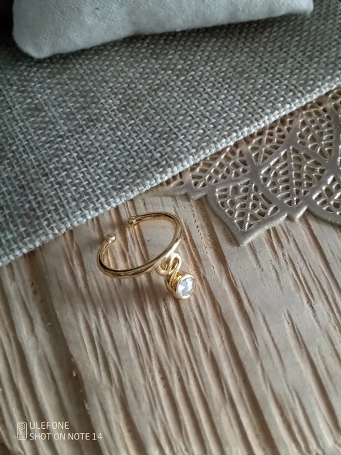 Bague d'orteil dorée avec zircon - photo numéro 2