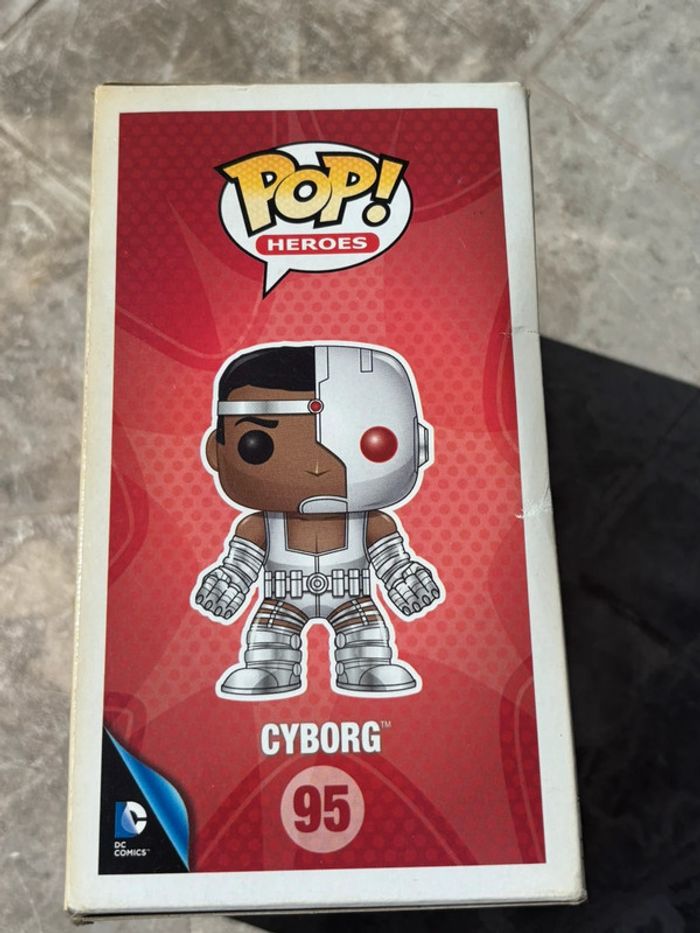 Funko Pop DC Super Heroes #95 – Cyborg - photo numéro 3