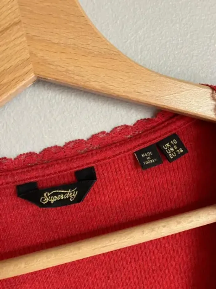 Haut cache-cœur Superdry rouge chiné côtelé – Taille S – Neuf jamais porté - photo numéro 2