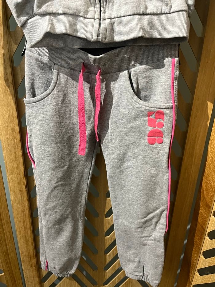 Ensemble sport 3a fille - photo numéro 7