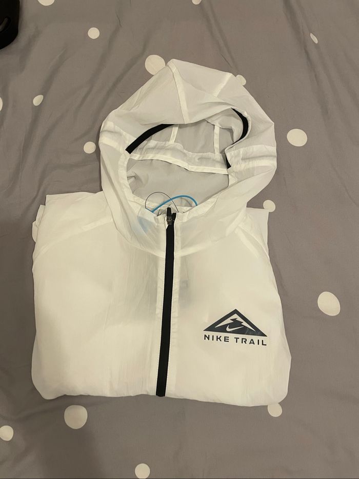 Veste coupe-vent Nike Trail - photo numéro 4