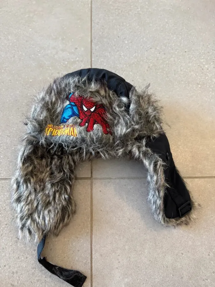 Chapka marvel taille 54, très bon état