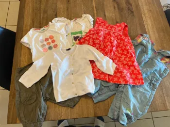 Lot de vêtements en 74 cm