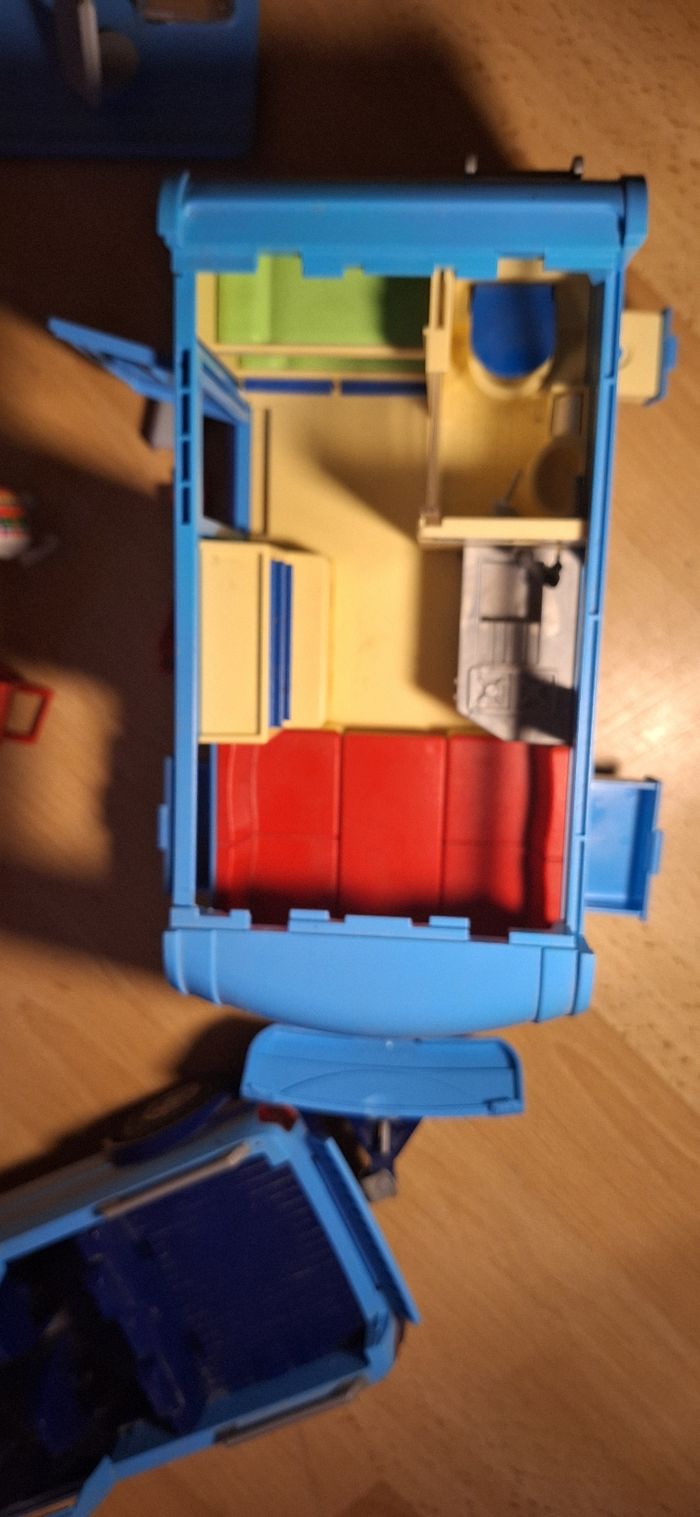 Playmobil Caravane + 4×4 voiture décapotable - photo numéro 5