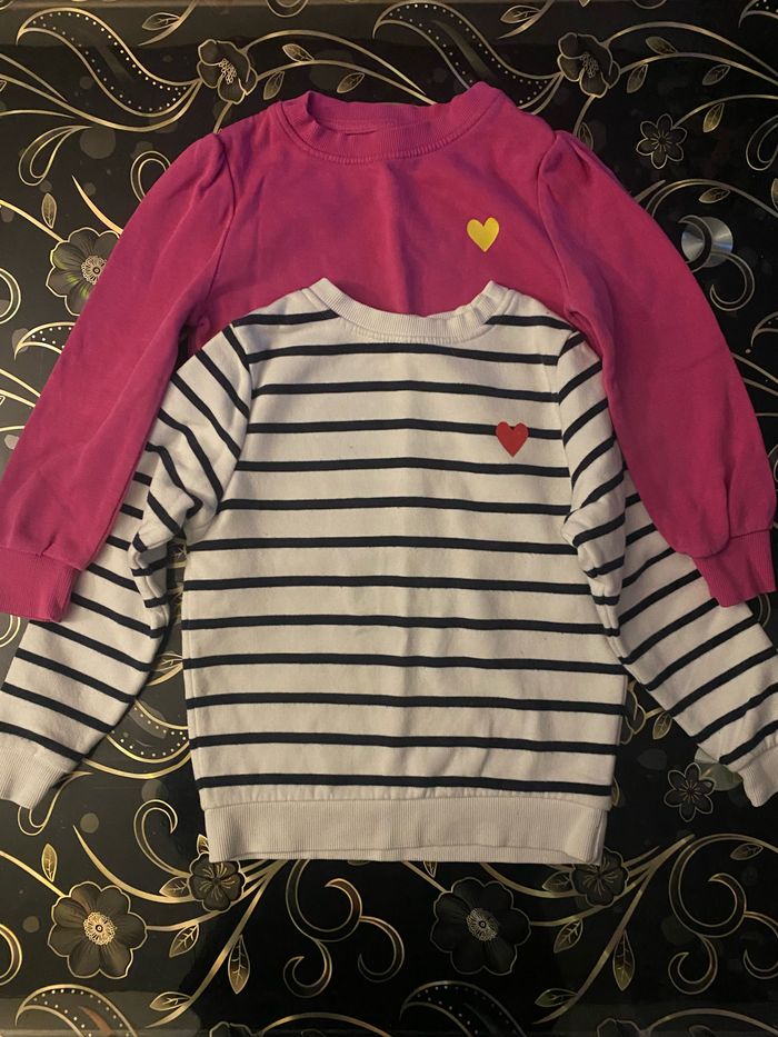2  sweat fille 6 ans