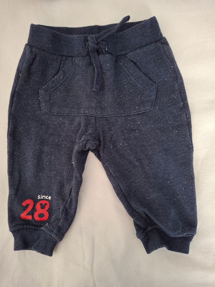 Ensemble veste-jogging Disney 12mois très bon état - photo numéro 2