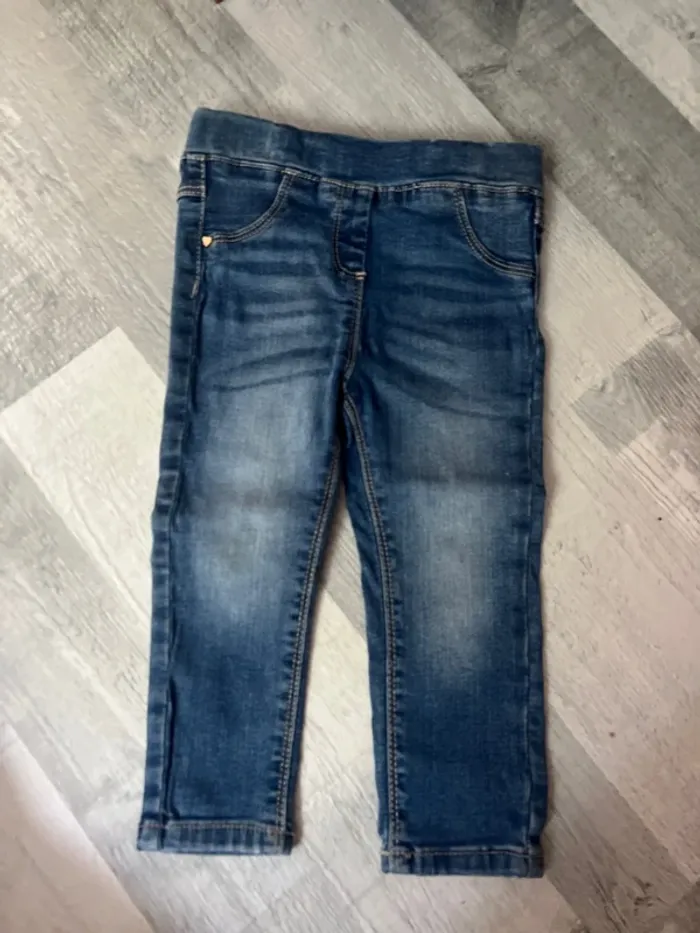 Lot de 2 pantalons 24 mois bébé fille - photo numéro 2