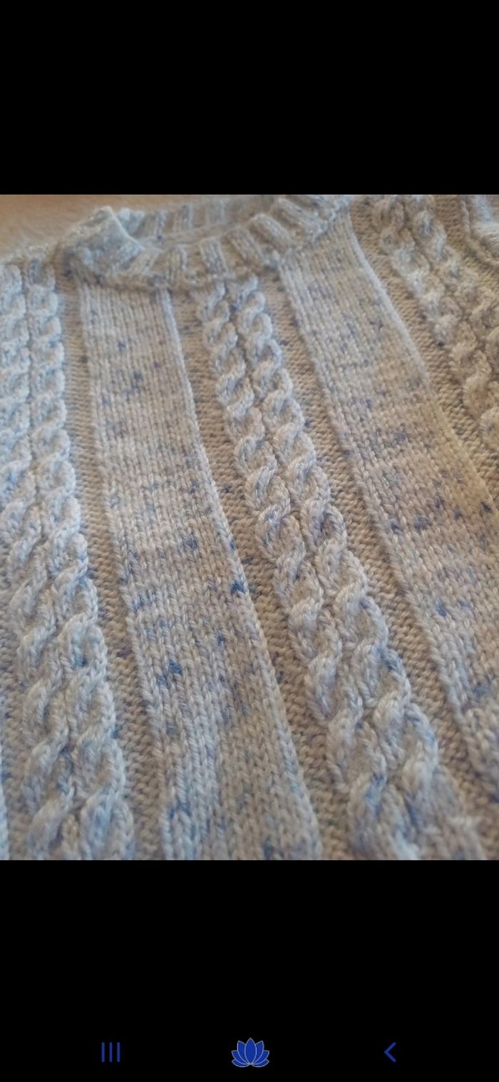 Pull bébé taille 1 mois - photo numéro 2