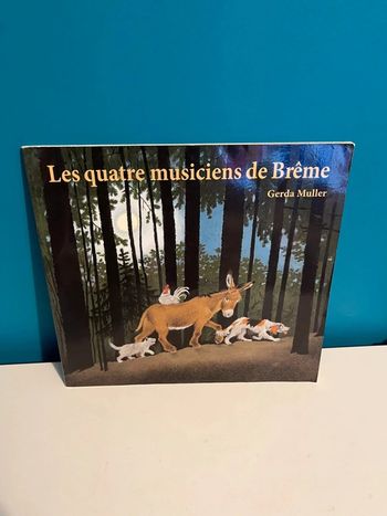 Livre les quatre musiciens de Brême