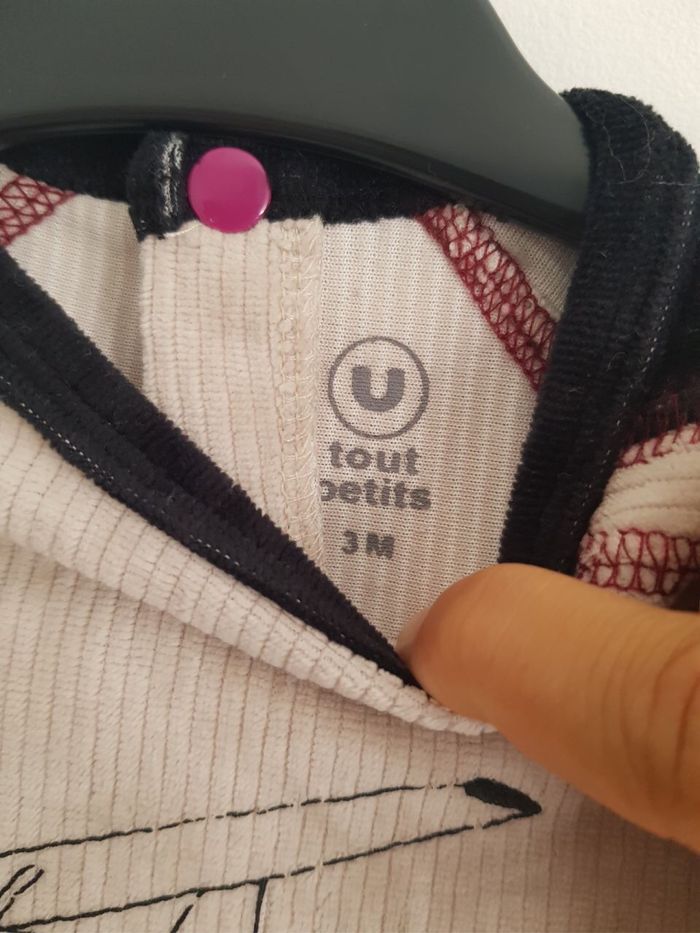 Pyjama en velours taille 3 mois - photo numéro 3