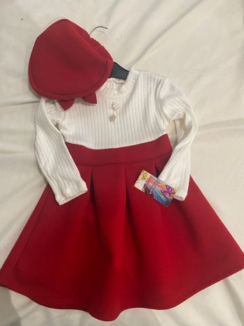 Robe avec béret et noeud